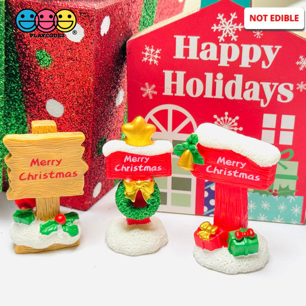 Merry Christmas Signposts Holiday Holly Bells Gifts Gold Star Bow – 3 Styles 5 pcs PLAYCODE3 LLC Charm